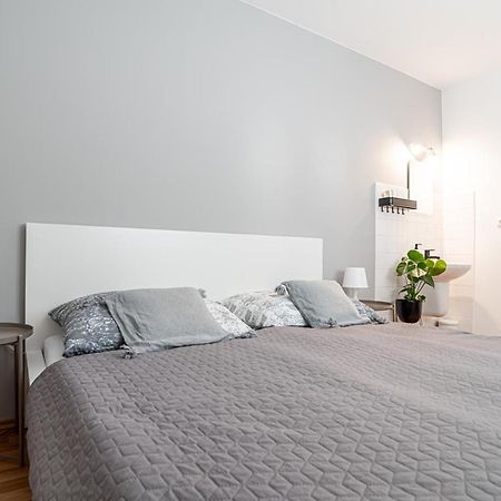 Penzion Vinarstvi W18 Velke Bilovice Bagian luar foto